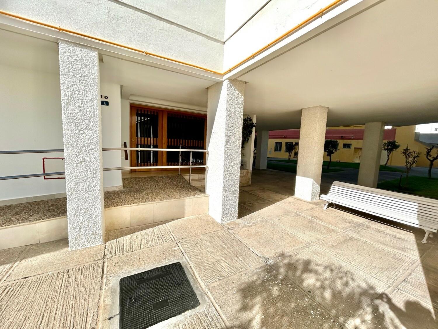 Gatu Arena " Preferente Mayores De 25 Anos Y Familias " Ель-Пуерто-де-Санта-Марія Екстер'єр фото